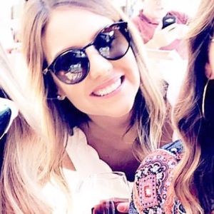 Meet your Posher, Christina